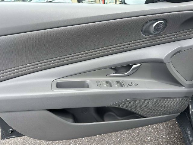 Certified 2026 Hyundai Elantra SEL Sport Premium FWD image 19