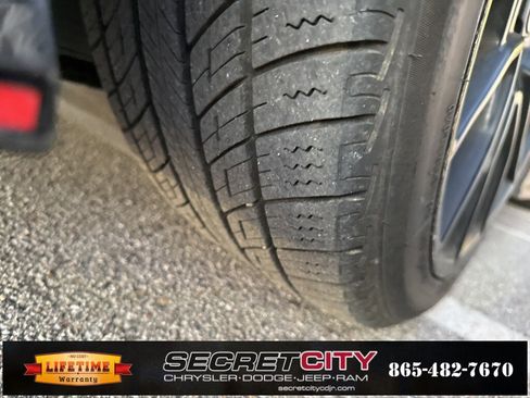 Used 2021 Toyota Avalon TRD image 21