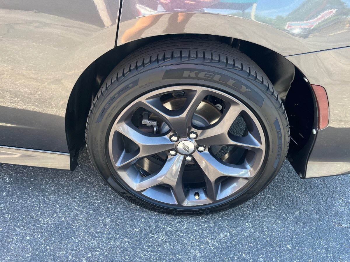 Used 2019 Dodge Charger R/T RWD image 41