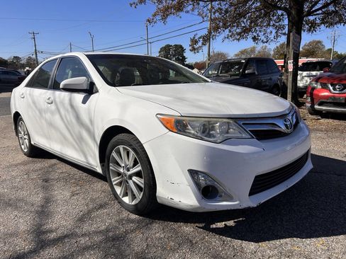 Used 2012 Toyota Camry XLE image 4