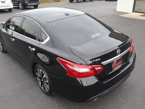 Used 2018 Nissan Altima 2.5 SL FWD image 14