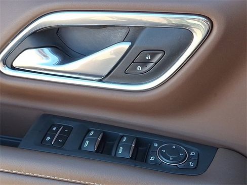 Used 2023 Chevrolet Suburban High Country w/ Premium Package 2 image 24