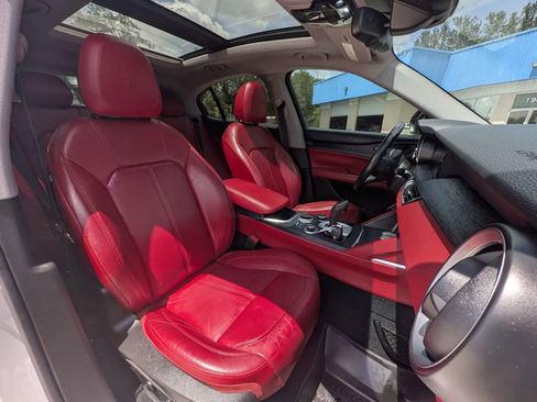 Used 2021 Alfa Romeo Stelvio Sprint w/ Nero Edizione RWD image 7