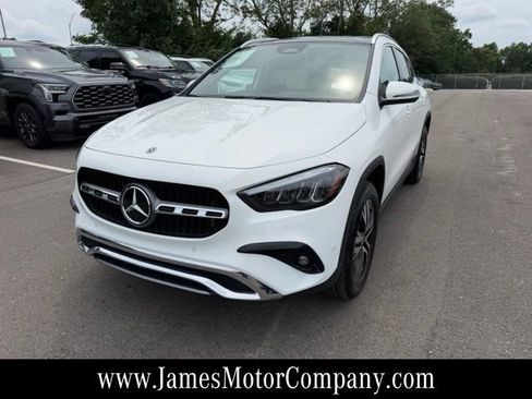 Certified 2025 Mercedes-Benz GLA 250 4MATIC image 2