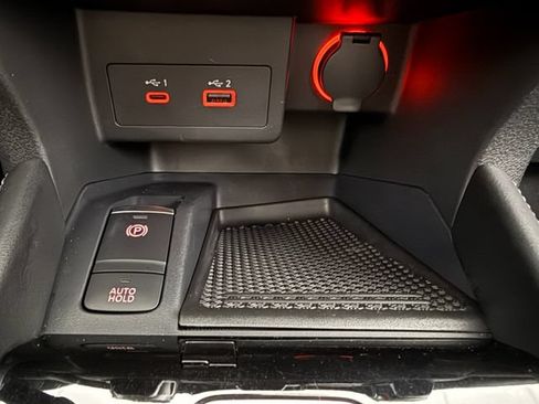 Used 2023 Nissan Kicks SV FWD image 20