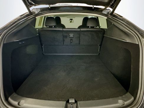 Used 2023 Tesla Model Y Long Range image 29