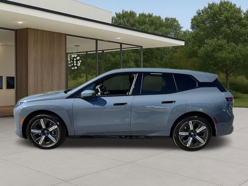 Used 2026 BMW iX xDrive45 image 13