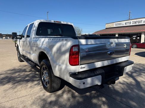 Used 2014 Ford F250 Platinum w/ FX4 Off-Road Package AWD/4WD image 5