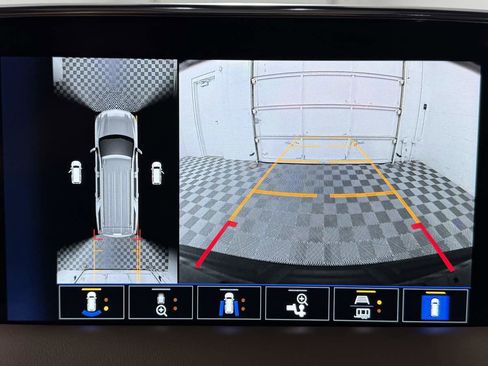 Used 2023 Chevrolet Tahoe High Country image 32