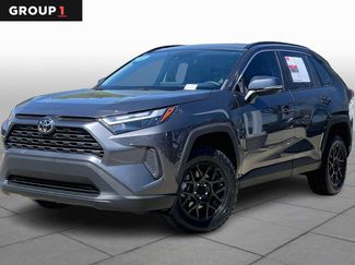 Used 2022 Toyota RAV4 XLE video 1