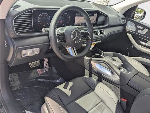 New 2026 Mercedes-Benz GLS 450 4MATIC image 3