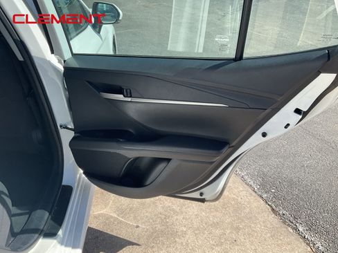 Used 2025 Toyota Camry LE FWD image 28