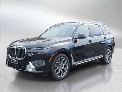 Used 2024 BMW X7 xDrive40i w/ Premium Package image 7