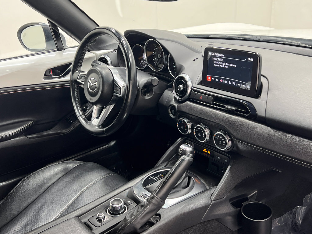 Used 2020 MAZDA MX-5 Miata RF Grand Touring RWD image 19