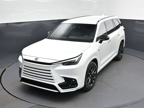 New 2026 Lexus TX 500h AWD image 29