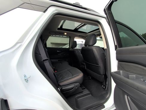 Used 2026 Nissan Pathfinder Platinum w/ Cargo Package FWD image 14