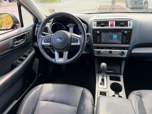 Used 2017 Subaru Outback 2.5i Limited AWD/4WD image 22