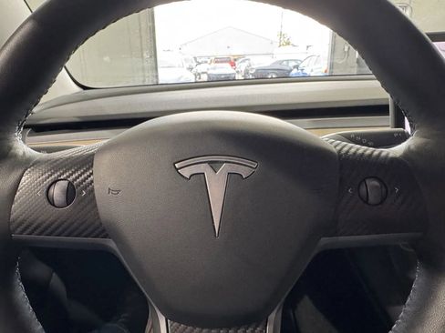 Used 2021 Tesla Model 3 Performance image 18