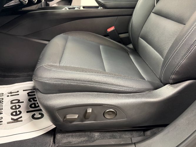 Used 2024 Chevrolet Blazer EV LT AWD/4WD image 12
