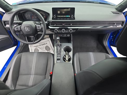 Used 2023 Honda Civic Sport image 9