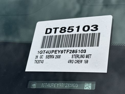 New 2026 GMC Sierra 2500 AT4 w/ AT4 Premium Plus Package AWD/4WD image 38