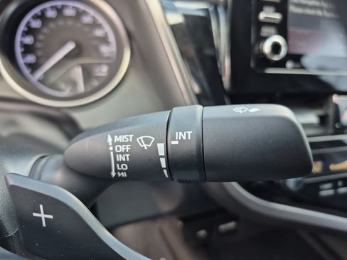 Used 2023 Toyota Camry SE FWD image 14