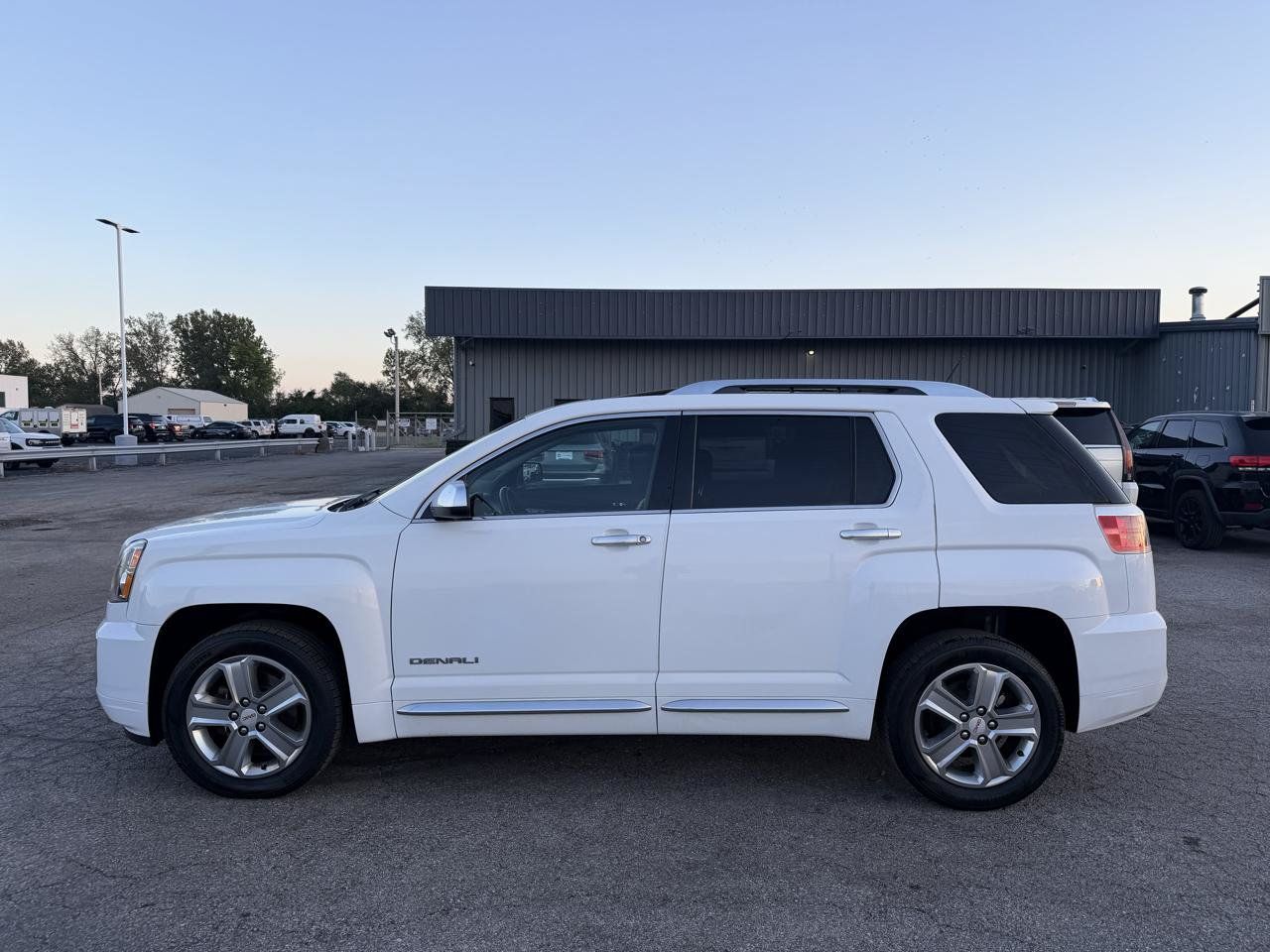 Used 2017 GMC Terrain Denali FWD image 5