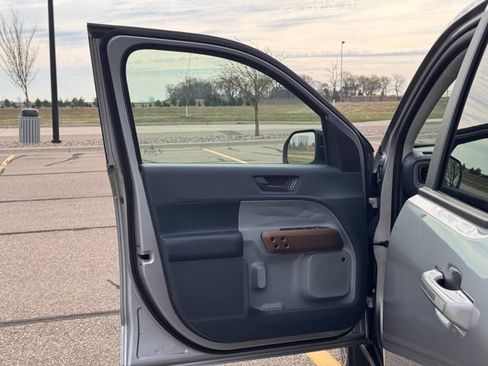 Certified 2024 Ford Maverick Lariat w/ 4K Tow Package AWD/4WD image 6