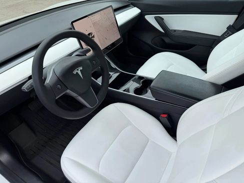 Used 2020 Tesla Model 3 Long Range image 14