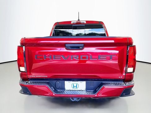 Used 2024 Chevrolet Colorado LT w/ LT Convenience Package RWD image 6