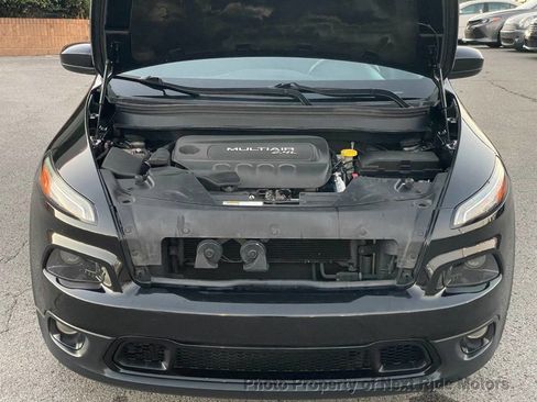 Used 2015 Jeep Cherokee Latitude image 24