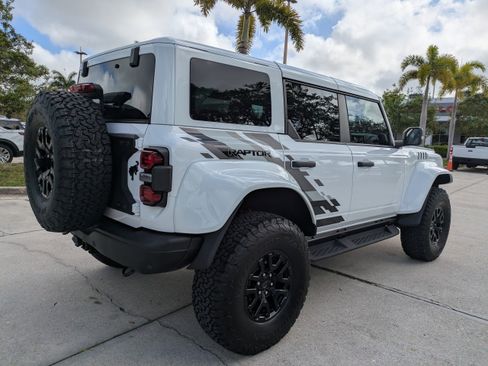 Certified 2025 Ford Bronco Raptor w/ Interior Carbon Fiber Pack AWD/4WD image 4