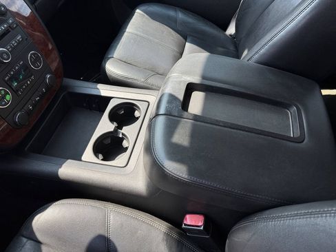 Used 2013 Chevrolet Tahoe LT AWD/4WD image 23