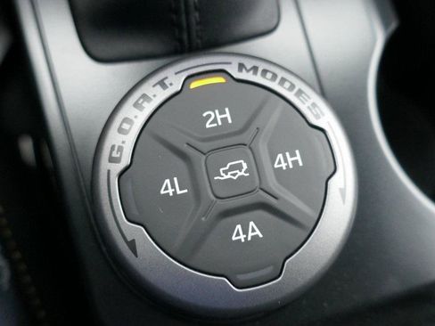 New 2025 Ford Bronco Badlands image 19