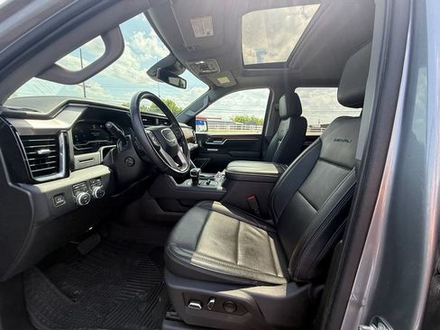 Used 2023 GMC Sierra 1500 Denali AWD/4WD image 12