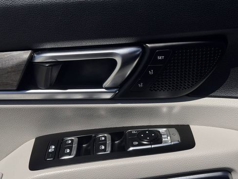 Used 2021 Kia Telluride SX w/ SX Prestige Package image 25