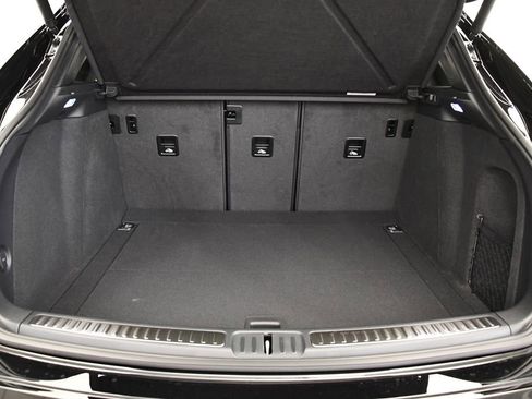 Used 2025 Porsche Macan image 56