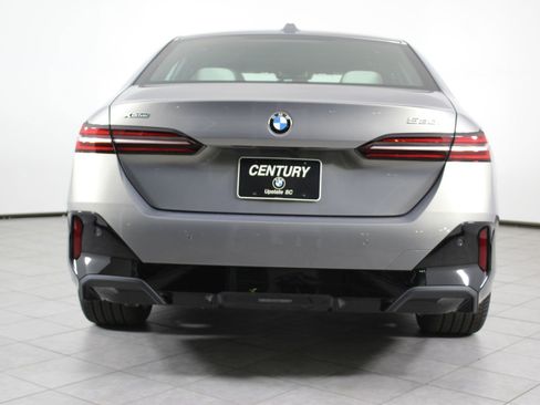 New 2026 BMW 530i xDrive w/ M Sport Package image 10