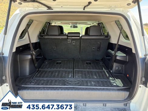 Used 2019 Toyota 4Runner Limited AWD/4WD image 33