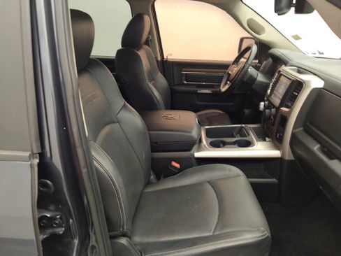 Used 2017 RAM 1500 Laramie w/ Convenience Group image 21