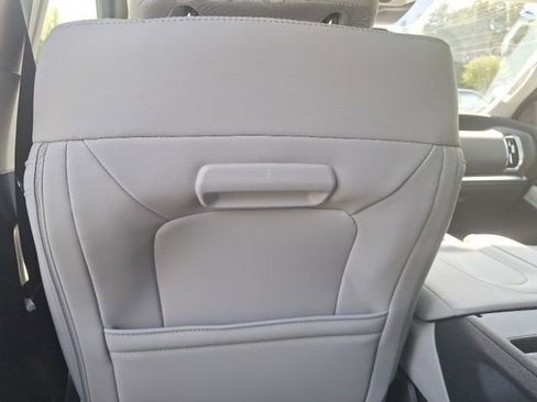 New 2025 Ford Expedition Platinum w/ Driver's Package image 39