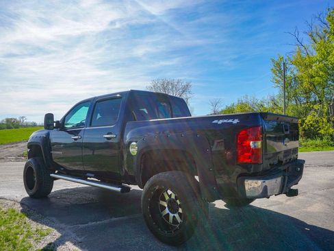 Used 2007 Chevrolet Silverado 1500 LTZ w/ Safety Package AWD/4WD image 6