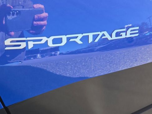 New 2026 Kia Sportage EX image 11