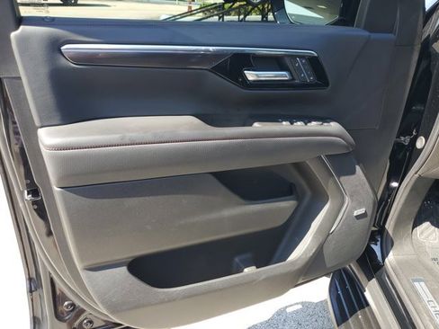 Used 2025 Chevrolet Suburban RST w/ Comfort Package RWD image 24