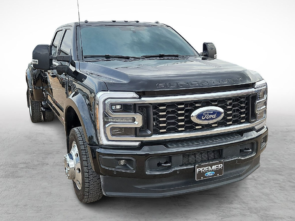 Used 2026 Ford F450 Platinum w/ FX4 Off-Road Package AWD/4WD image 2
