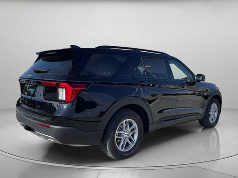 New 2026 Ford Explorer Active w/ Active Comfort Package image 3