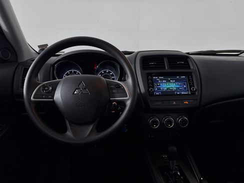 Used 2024 Mitsubishi Outlander Sport SE image 25