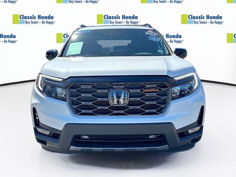 Certified 2023 Honda Passport TrailSport image 2