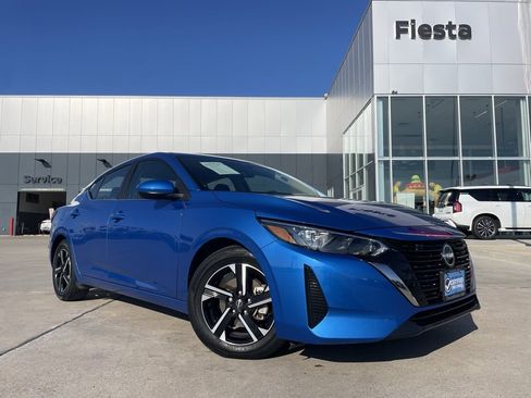 Certified 2024 Nissan Sentra SV image 1