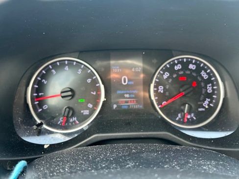 Used 2020 Toyota RAV4 XLE w/ Convenience Package FWD image 24